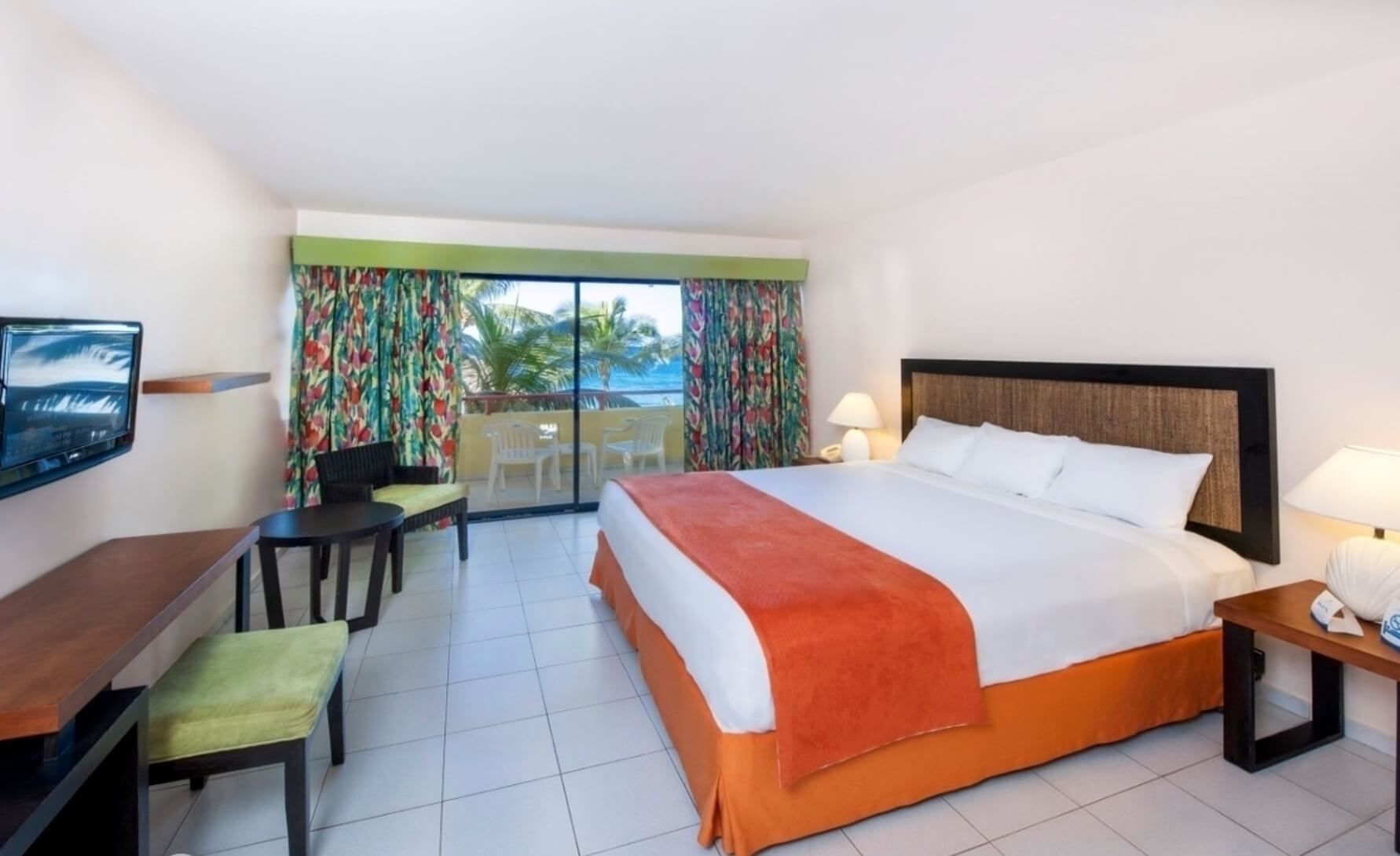 Тур в Пуэрто Плату на 11 ночей на двоих в отель Casa Marina Beach & Reef (Доминикана) с 31.05.18 от 117 442 рублей (AL)